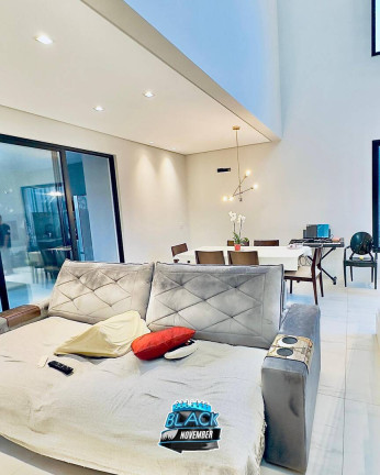 Imagem Casa com 4 Quartos à Venda, 250 m² em Condomínio Belvedere Ii - Cuiabá