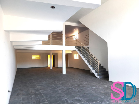 Imagem Sala Comercial para Alugar, 600 m² em Centro - Ubatuba Imagem Sala Comercial para Alugar, 600 m² em Centro - Ubatuba