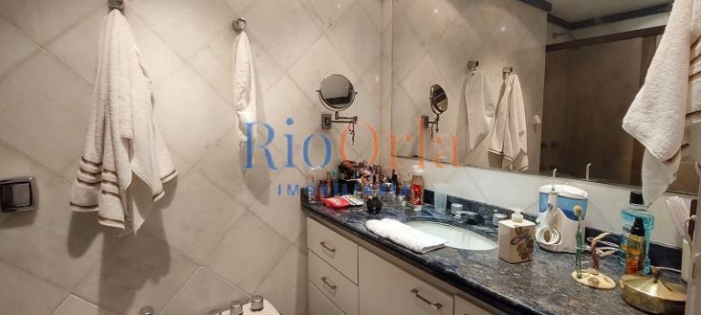 Imagem Apartamento com 3 Quartos à Venda, 221 m² em Barra Da Tijuca - Rio De Janeiro