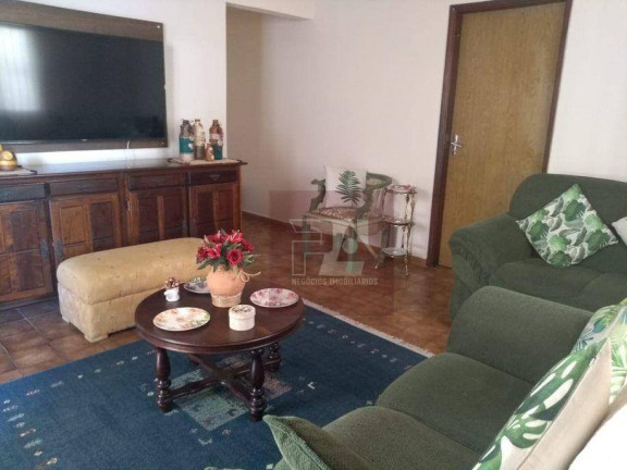 Imagem Casa com 3 Quartos à Venda, 450 m² em Centro - Lorena Imagem Casa com 3 Quartos à Venda, 450 m² em Centro - Lorena