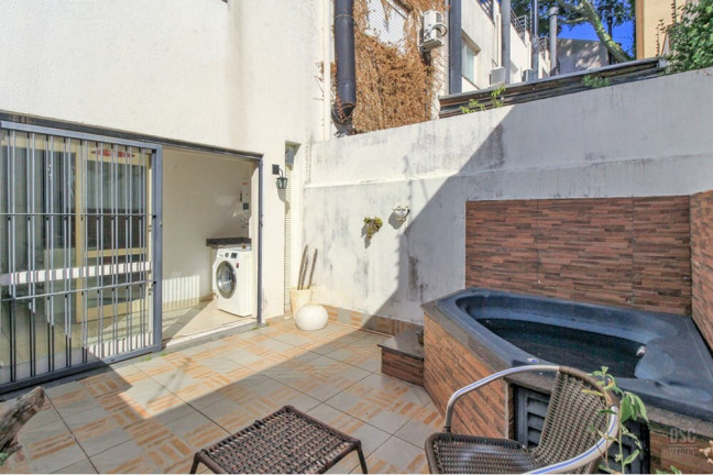 Imagem Casa de Condomínio com 3 Quartos à Venda, 153 m²