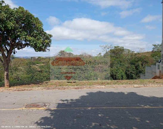 Terreno à Venda, 433 m² em Condominio Cataguá Way - Taubaté