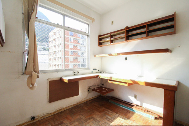 Imagem Imóvel com 3 Quartos à Venda, 95 m² em Jardim Botânico - Rio De Janeiro Imagem Imóvel com 3 Quartos à Venda, 95 m² em Jardim Botânico - Rio De Janeiro
