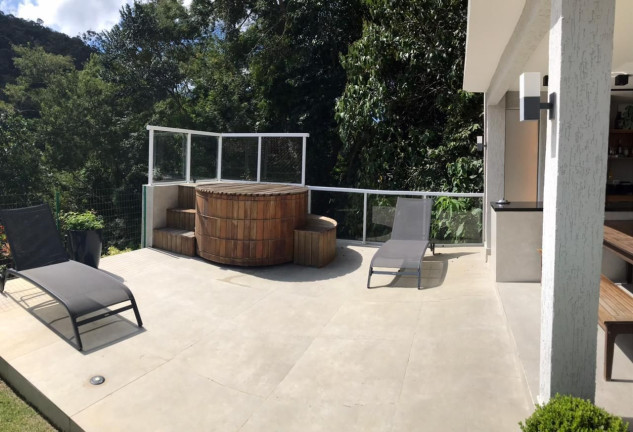 Imagem Casa com 4 Quartos à Venda, 180 m² em Albuquerque - Teresópolis