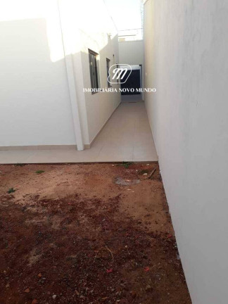 Imagem Casa com 3 Quartos à Venda, 250 m² em Santa Rosa - Uberlândia
