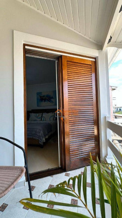Imagem Casa com 4 Quartos à Venda, 220 m² em Jardim Santa Clara - Guarulhos Imagem Casa com 4 Quartos à Venda, 220 m² em Jardim Santa Clara - Guarulhos