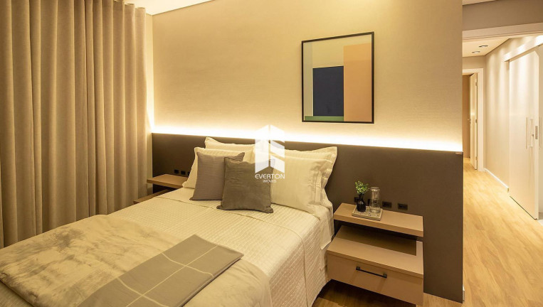 Imagem Apartamento com 3 Quartos à Venda, 189 m² em Centro - Santa Maria