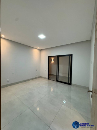 Imagem Casa com 3 Quartos à Venda, 300 m² em Vila Cristina - Goiânia Imagem Casa com 3 Quartos à Venda, 300 m² em Vila Cristina - Goiânia