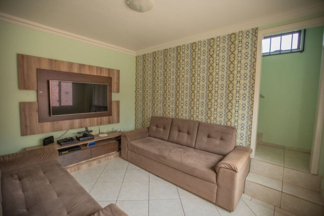 Imagem Casa com 6 Quartos à Venda, 293 m² em Campos Novos - Campos Novos