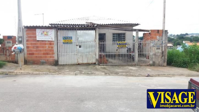 Casa com 8 Quartos à Venda, 225 m² em Jd. Leblon - Jacareí