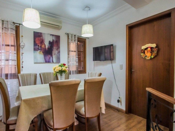 Imagem Casa com 3 Quartos à Venda, 166 m² em Jardim Itu - Porto Alegre Imagem Casa com 3 Quartos à Venda, 166 m² em Jardim Itu - Porto Alegre