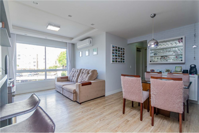 Imagem Apartamento com 2 Quartos à Venda, 64 m² em Jardim Carvalho - Porto Alegre