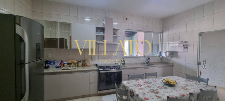 Imagem Casa com 3 Quartos à Venda, 282 m² em Jardim Presidente - Goiânia Imagem Casa com 3 Quartos à Venda, 282 m² em Jardim Presidente - Goiânia