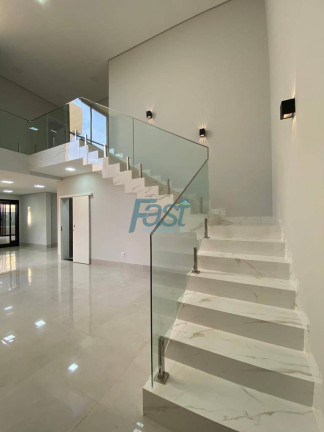 Imagem Sobrado com 3 Quartos à Venda, 290 m² em Condomínio Belvedere - Cuiabá