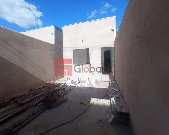 Casa com 2 Quartos à Venda, 90 m² em Santo Antônio - Montes Claros