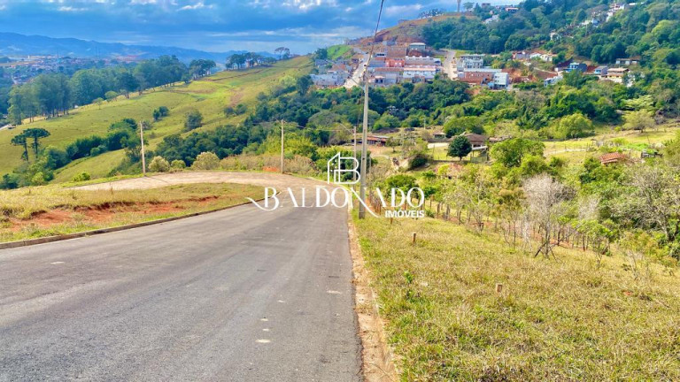 Imagem Terreno à Venda, 300 m² em Centro - Extrema Imagem Terreno à Venda, 300 m² em Centro - Extrema