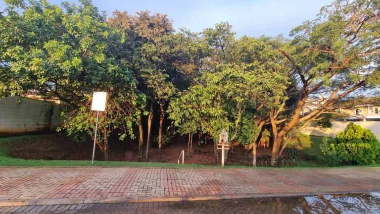 Imagem Imóvel com 3 Quartos à Venda, 1.200.000 m² em São Paulo - Jundiaí Imagem Imóvel com 3 Quartos à Venda, 1.200.000 m² em São Paulo - Jundiaí
