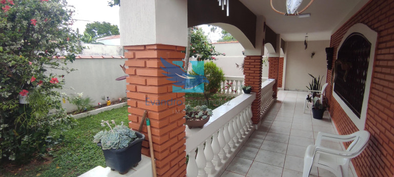 Imagem Casa com 3 Quartos à Venda, 137 m² em Jardim Mariluz - São Pedro Imagem Casa com 3 Quartos à Venda, 137 m² em Jardim Mariluz - São Pedro