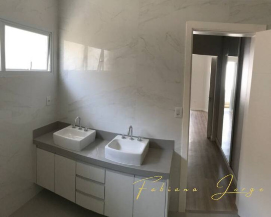 Imagem Casa de Condomínio com 3 Quartos à Venda, 290 m² em Swiss Park - Campinas Imagem Casa de Condomínio com 3 Quartos à Venda, 290 m² em Swiss Park - Campinas