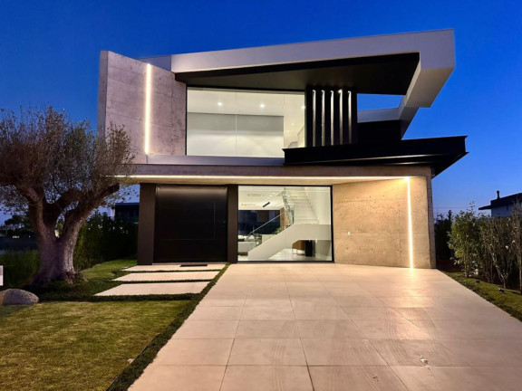 Imagem Casa com 5 Quartos à Venda, 450 m² em Centro - Capao Da Canoa