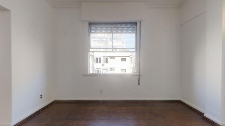 Imagem Imóvel com 2 Quartos à Venda, 139 m² em Copacabana - Rio De Janeiro Imagem Imóvel com 2 Quartos à Venda, 139 m² em Copacabana - Rio De Janeiro