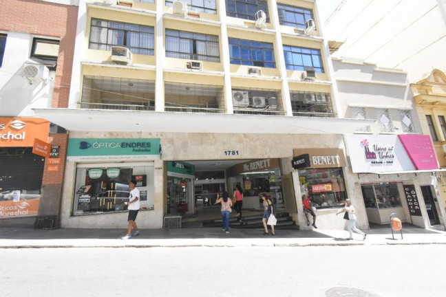 Imagem Sala Comercial à Venda, 46 m² em Centro Histórico - Porto Alegre Imagem Sala Comercial à Venda, 46 m² em Centro Histórico - Porto Alegre