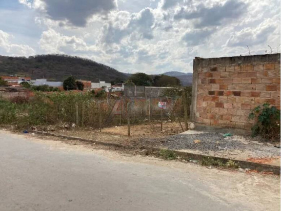 Terreno à Venda, 155 m² em Vila Oliveira - Montes Claros