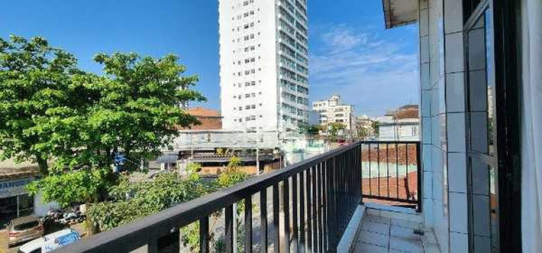 Imagem Casa com 6 Quartos à Venda, 165 m² em Embaré - Santos Imagem Casa com 6 Quartos à Venda, 165 m² em Embaré - Santos