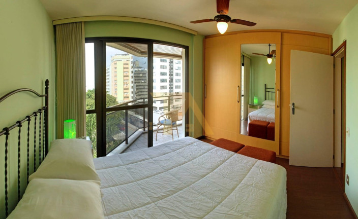 Imagem Apartamento com 2 Quartos à Venda, em Centro - Florianópolis Imagem Apartamento com 2 Quartos à Venda, em Centro - Florianópolis