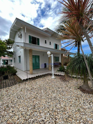 Imagem Sobrado com 6 Quartos à Venda, 243 m² em Centro - Penha Imagem Sobrado com 6 Quartos à Venda, 243 m² em Centro - Penha