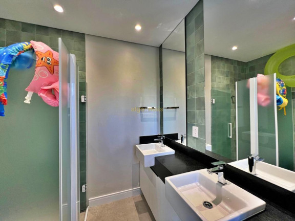 Imagem Imóvel com 5 Quartos à Venda, 428 m² em C.c.i- Extenção Atlantida Ii - Xangri-lá Imagem Imóvel com 5 Quartos à Venda, 428 m² em C.c.i- Extenção Atlantida Ii - Xangri-lá