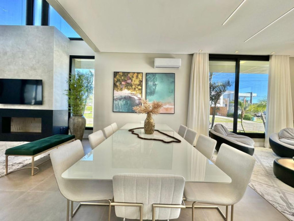 Imagem Casa com 5 Quartos à Venda, 330 m² em -- - Capao Da Canoa Imagem Casa com 5 Quartos à Venda, 330 m² em -- - Capao Da Canoa