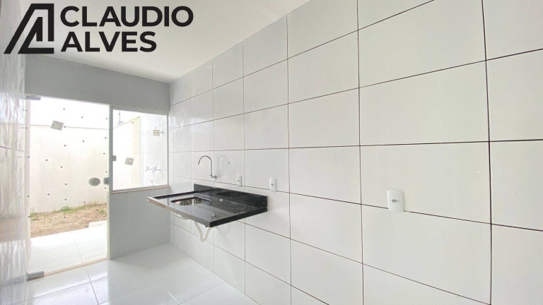 Imagem Casa com 2 Quartos à Venda, 75 m² em Parque Ipê - Feira De Santana