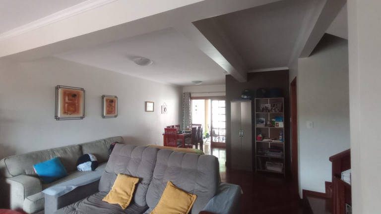 Imagem Casa com 3 Quartos à Venda, 220 m² em Espírito Santo - Porto Alegre