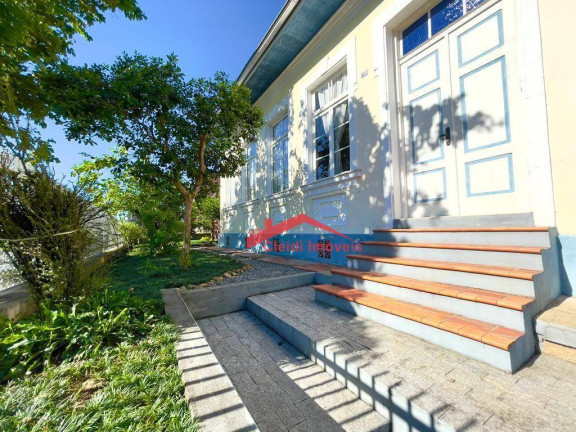 Imagem Casa com 3 Quartos à Venda, 200 m² em América - Joinville