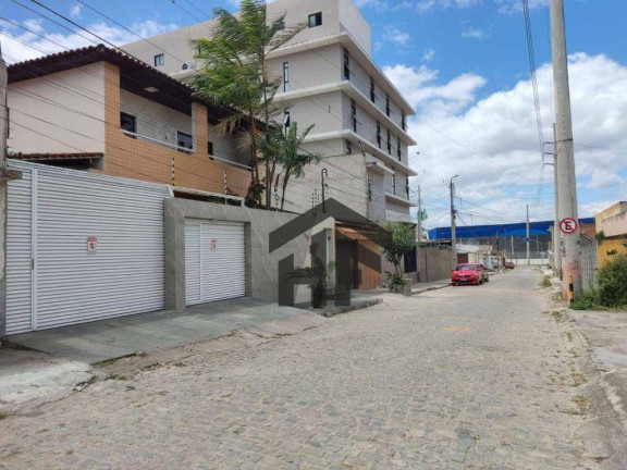 Imagem Casa com 7 Quartos à Venda ou Locação, 100 m² em Caiuca - Caruaru