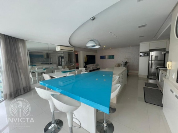 Imagem Apartamento com 3 Quartos à Venda, 128 m² em Centro - Balneário Camboriú Imagem Apartamento com 3 Quartos à Venda, 128 m² em Centro - Balneário Camboriú