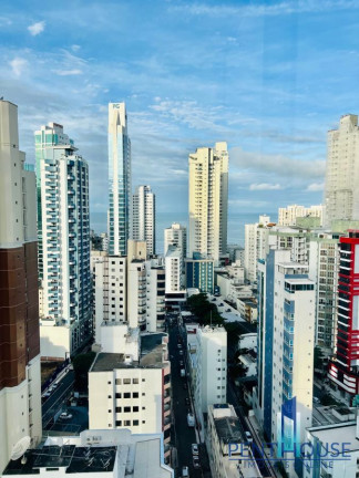 Imagem Apartamento com 3 Quartos à Venda, 137 m² em Centro - Balneário Camboriú Imagem Apartamento com 3 Quartos à Venda, 137 m² em Centro - Balneário Camboriú