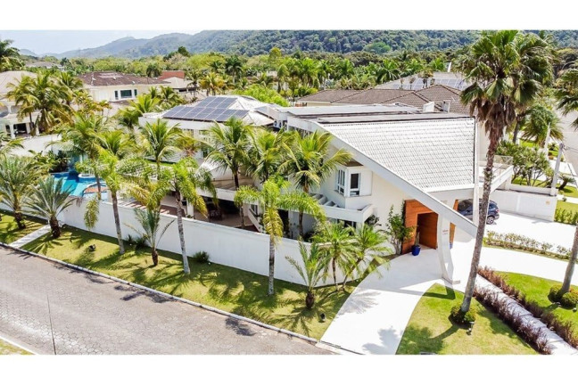 Casa com 6 Quartos à Venda, 680 m² em Jardim Acapulco - Guarujá