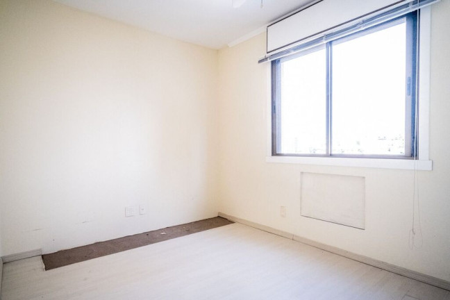 Imagem Apartamento com 2 Quartos à Venda, 87 m² em Passo Da Areia - Porto Alegre