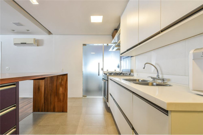 Imagem Imóvel com 2 Quartos à Venda,  em Itaim Bibi - São Paulo