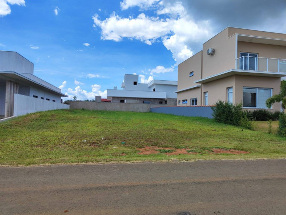 Imagem Terreno à Venda, 450 m² em Ninho Verde I - Porangaba Imagem Terreno à Venda, 450 m² em Ninho Verde I - Porangaba