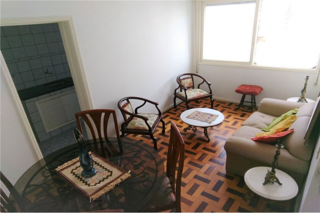 Imagem Imóvel com 1 Quarto à Venda, em Centro Histórico - Porto Alegre Imagem Imóvel com 1 Quarto à Venda, em Centro Histórico - Porto Alegre