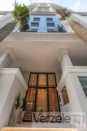 Apartamento com 3 Quartos à Venda, 130 m² em Pioneiros - Balneário Camboriú