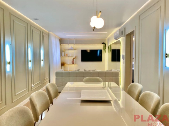 Imagem Apartamento com 2 Quartos à Venda, 83 m² em Centro - Balneário Camboriú
