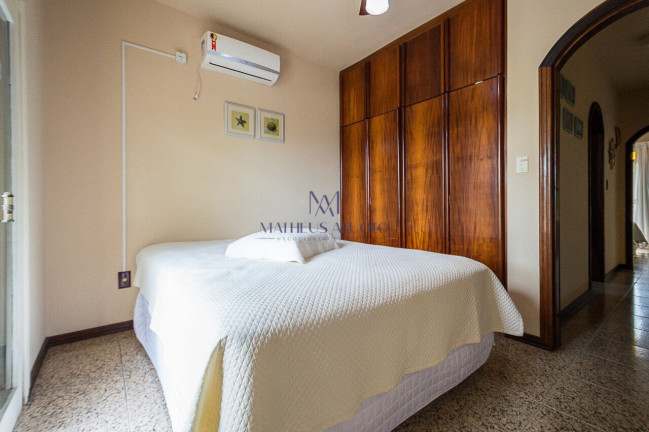 Imagem Casa com 3 Quartos à Venda, 160 m² em Morrinhos - Bombinhas