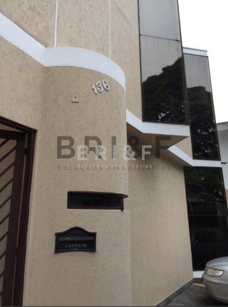 Sobrado à Venda, 300 m² em Moema - São Paulo