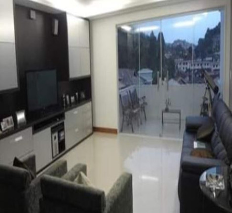 Imagem Casa com 4 Quartos à Venda, 380 m² em Tijuca - Teresópolis Imagem Casa com 4 Quartos à Venda, 380 m² em Tijuca - Teresópolis