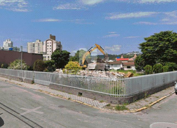 Terreno à Venda,  em Centro 1 - Brusque