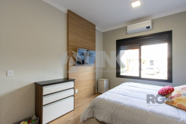 Imagem Imóvel com 3 Quartos à Venda, em Hípica - Porto Alegre Imagem Imóvel com 3 Quartos à Venda, em Hípica - Porto Alegre